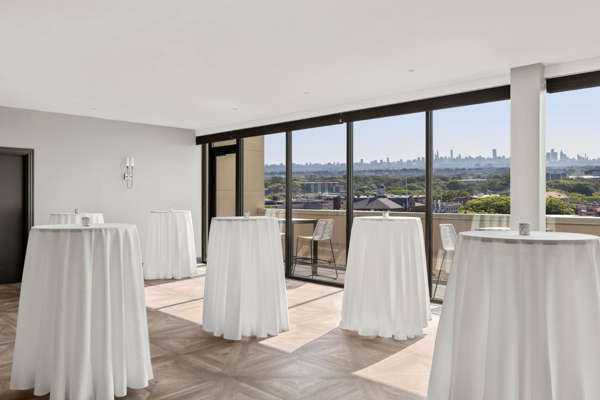 The Mc, Autograph Collection Montclair